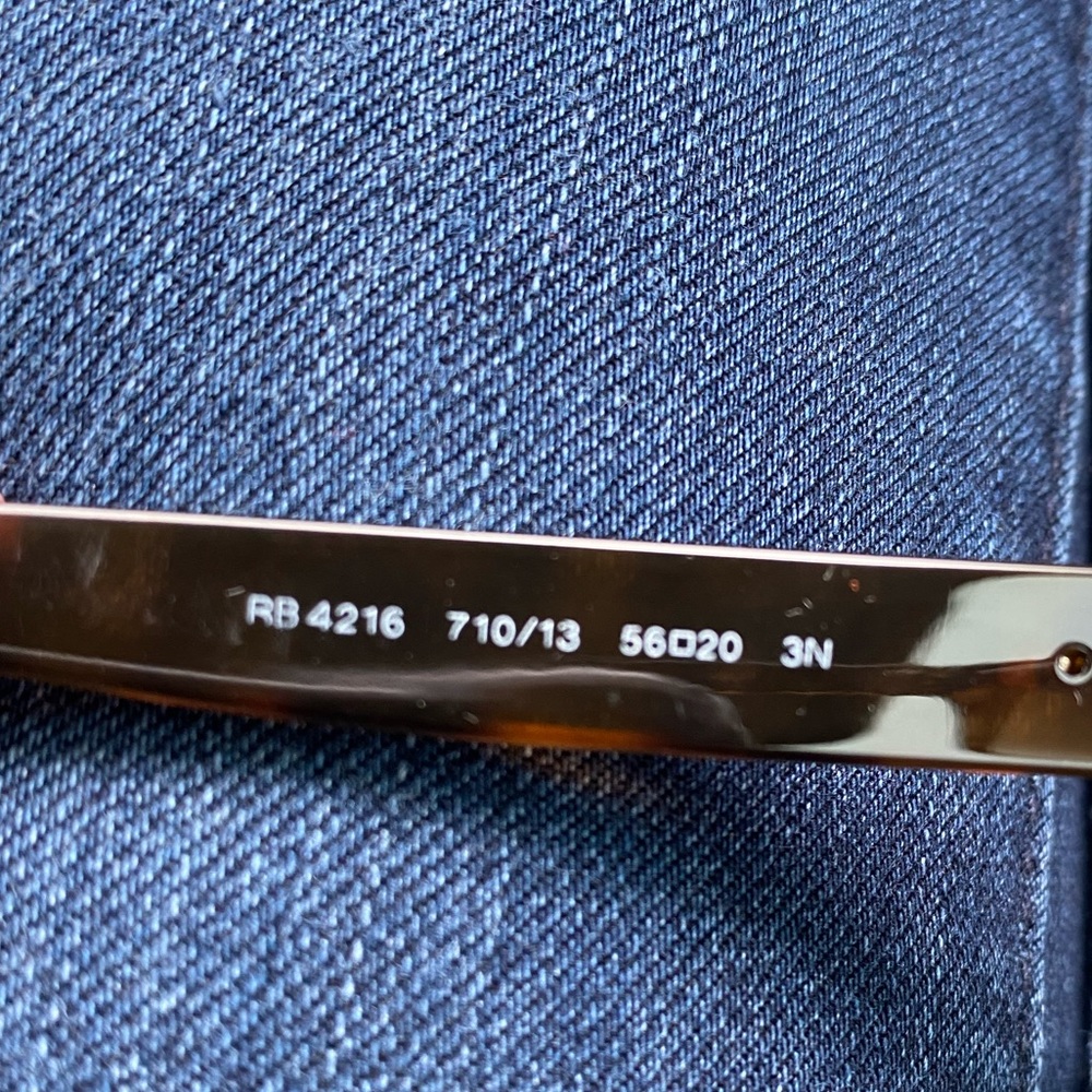 Ray-ban sunglasses - Picture 4 of 5